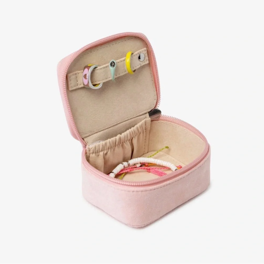 NWT Pura Vida | Mini Journey Jewelry Case | Bubblegum Pink Color